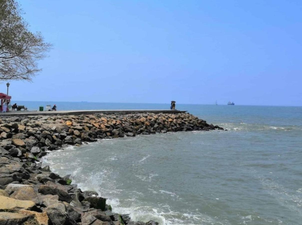 Raelyn'S Homestay Kochi المظهر الخارجي الصورة