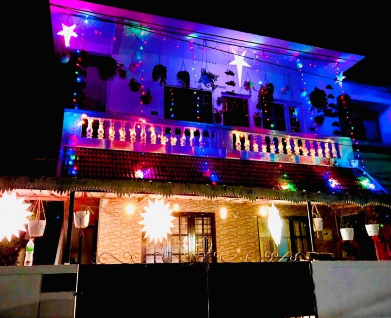 Raelyn'S Homestay Kochi المظهر الخارجي الصورة