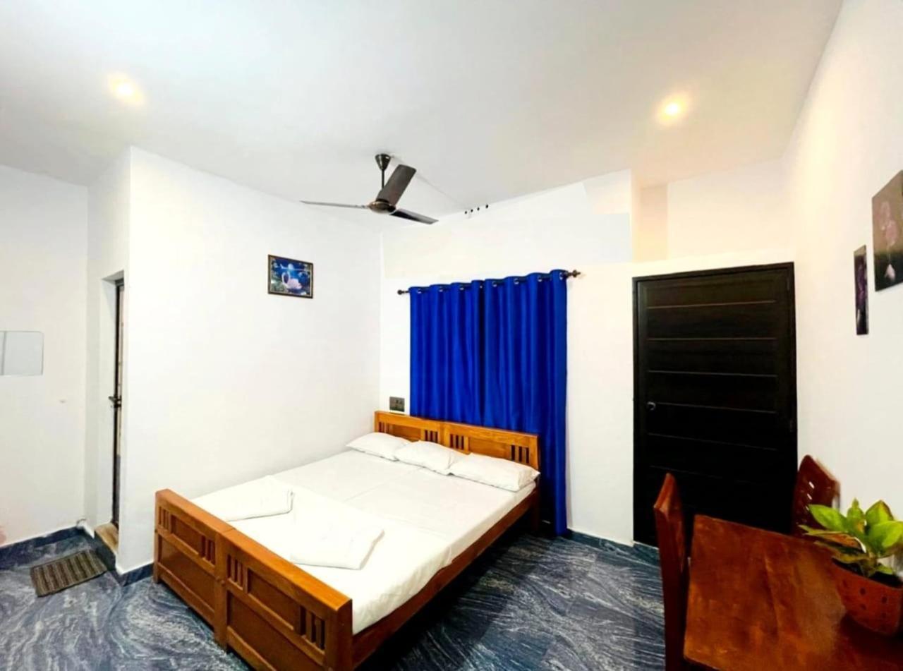 Raelyn'S Homestay Kochi الغرفة الصورة